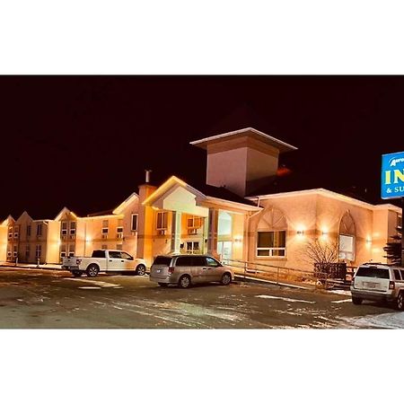 Aurora Park Inn & Suites Dawson Creek Εξωτερικό φωτογραφία