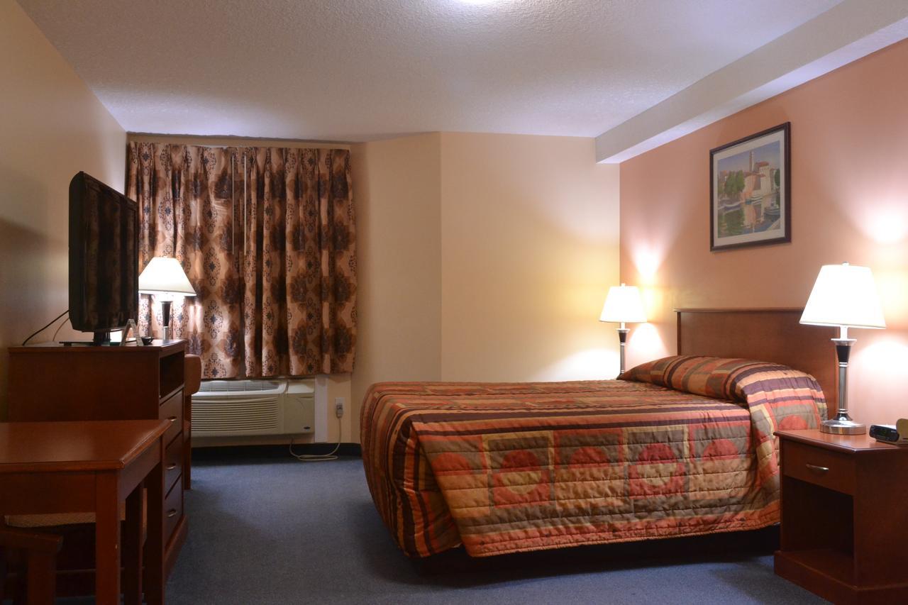 Aurora Park Inn & Suites Dawson Creek Εξωτερικό φωτογραφία