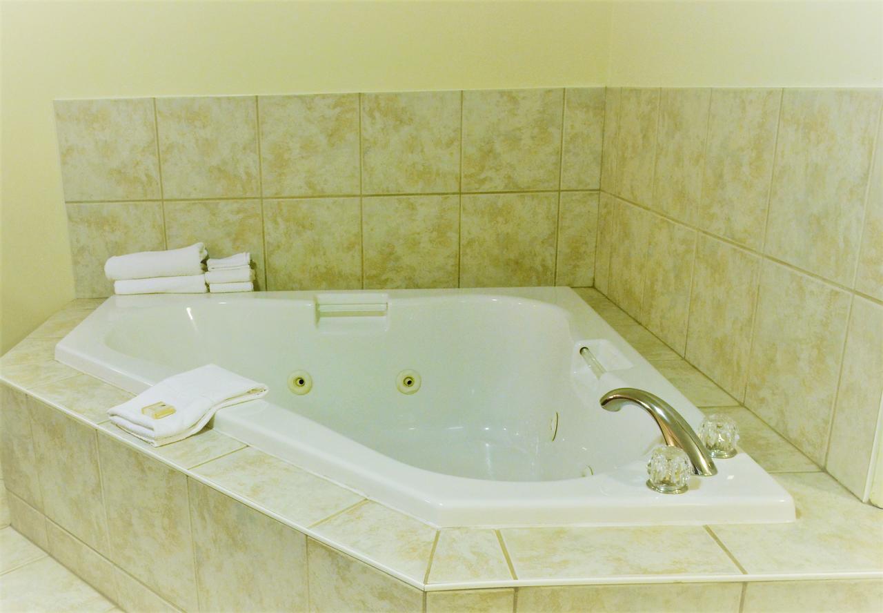 Aurora Park Inn & Suites Dawson Creek Εξωτερικό φωτογραφία